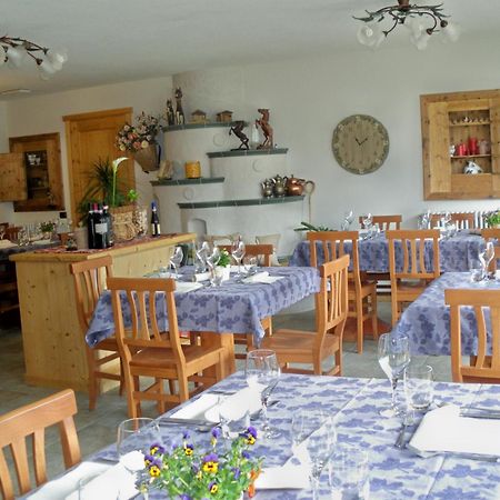 Agriturismo Raethia Isolaccia Bagian luar foto