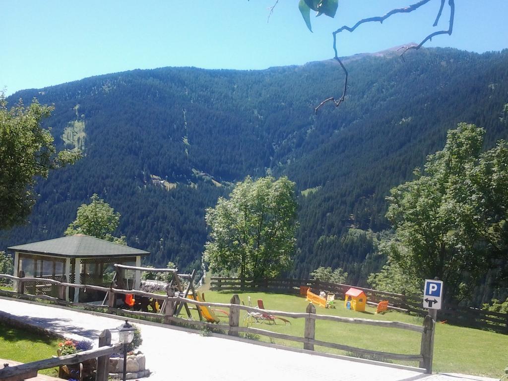 Agriturismo Raethia Isolaccia Bagian luar foto