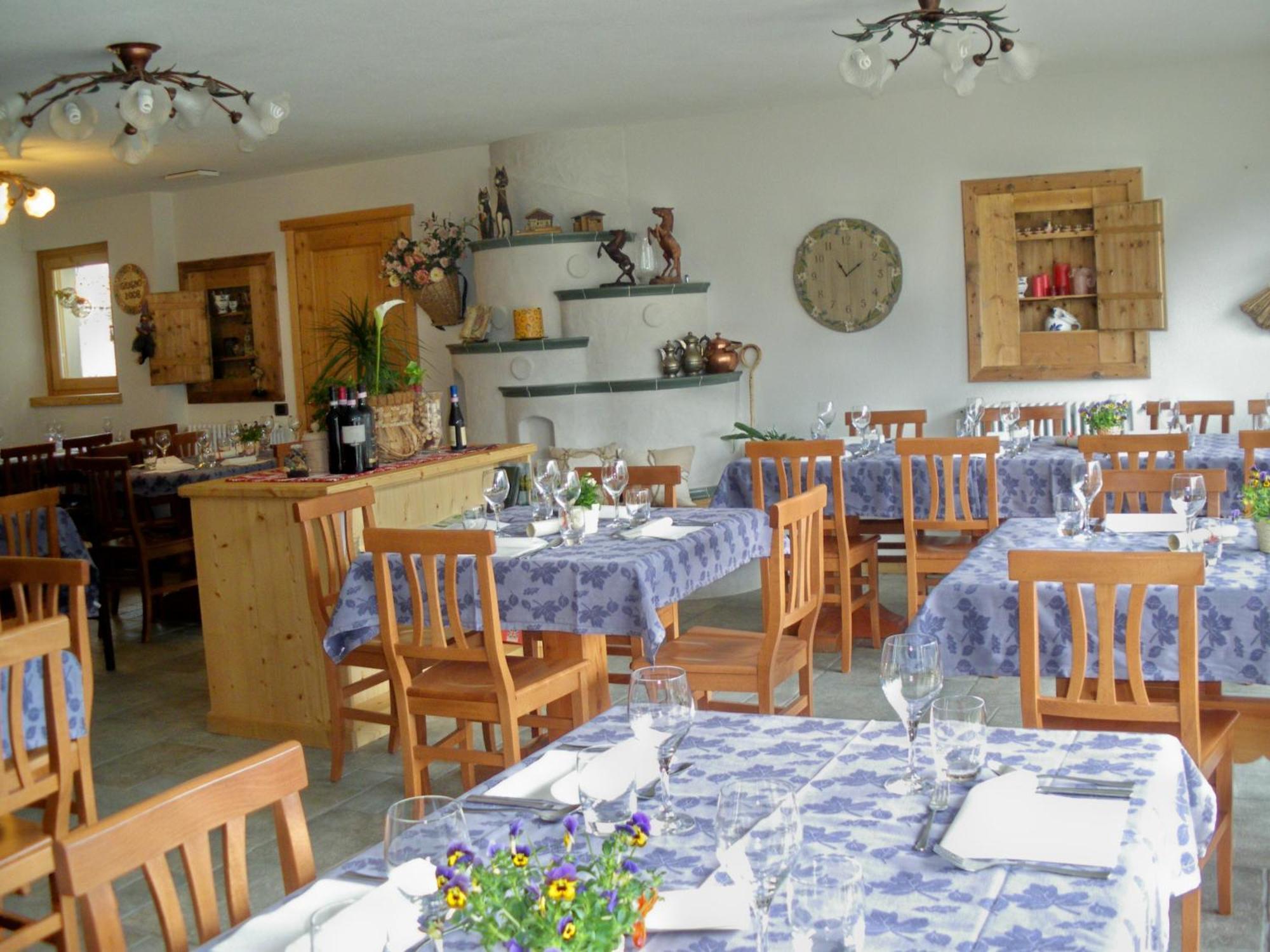 Agriturismo Raethia Isolaccia Bagian luar foto