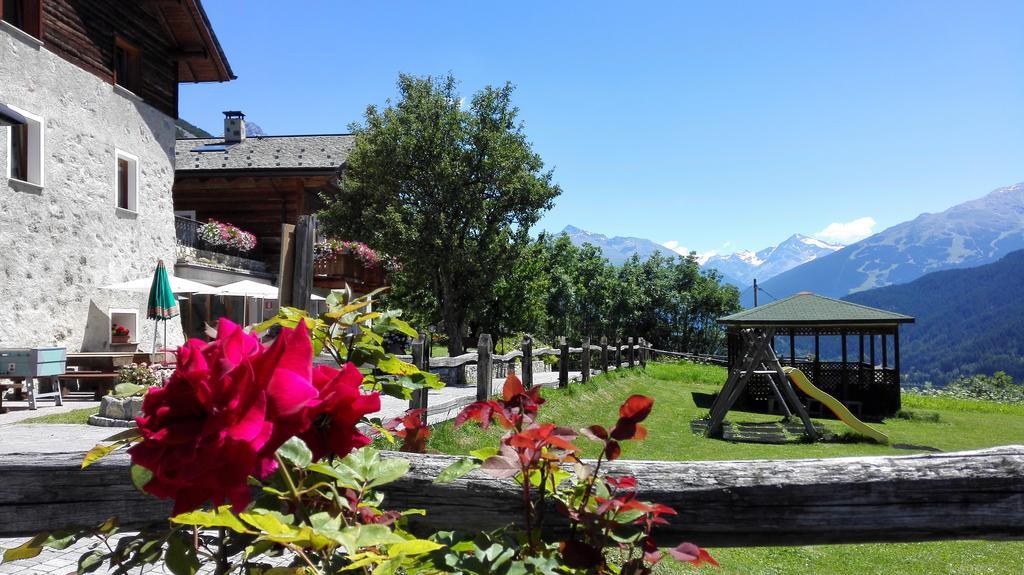 Agriturismo Raethia Isolaccia Bagian luar foto