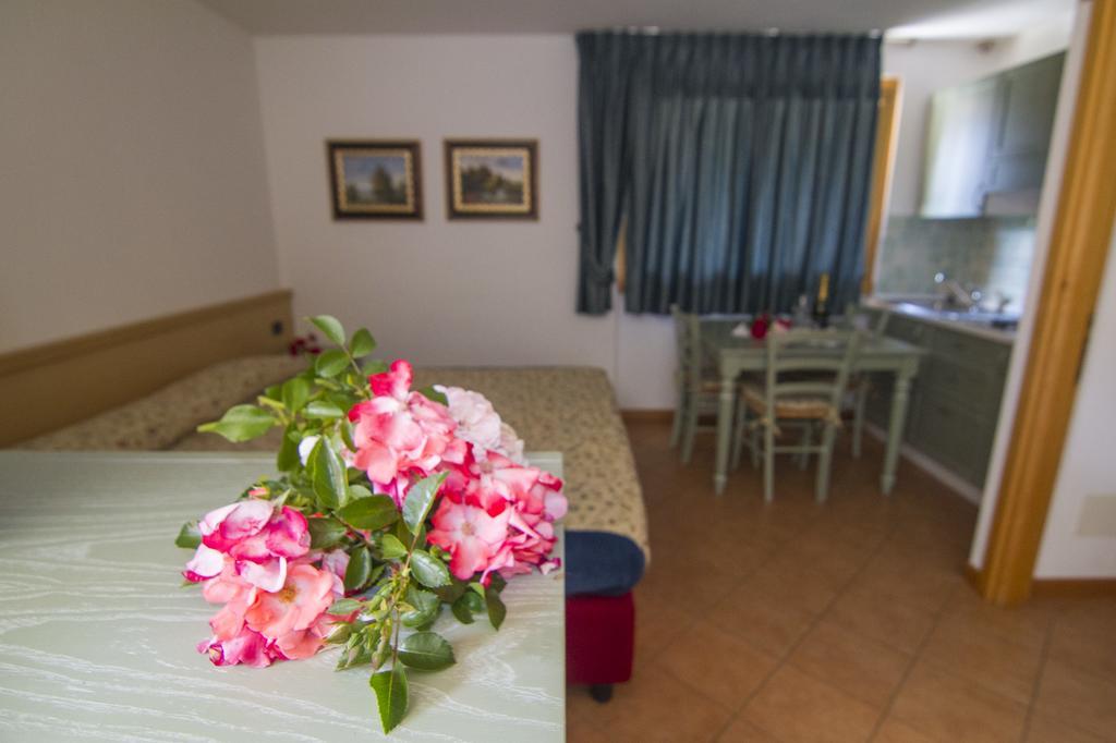 Agriturismo Raethia Isolaccia Bagian luar foto